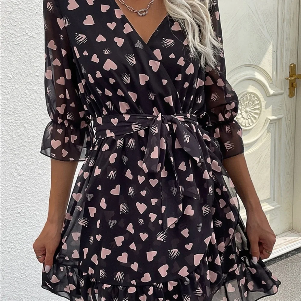 NWT heart dress. - Picture 3 of 4